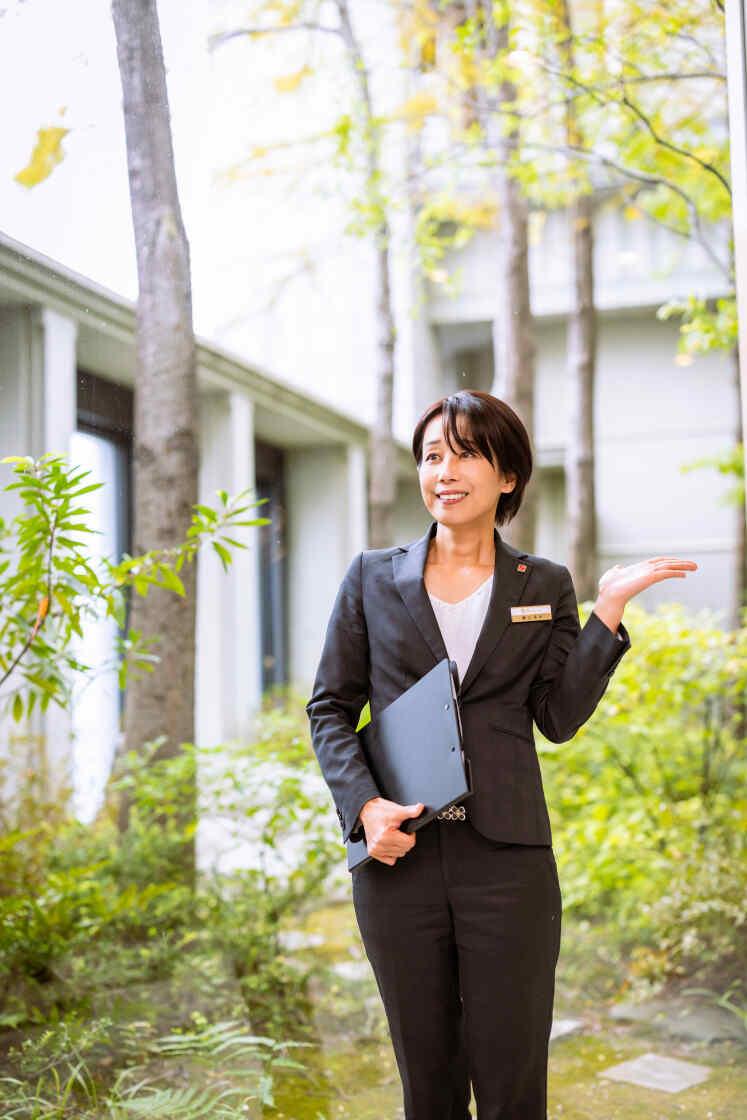 株式会社日本セレモニー 北上支店の制服5