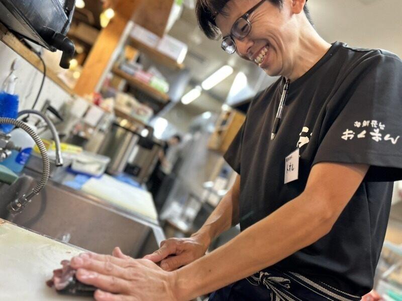 海鮮屋台おくまん 川西能勢口店の仕事画像2