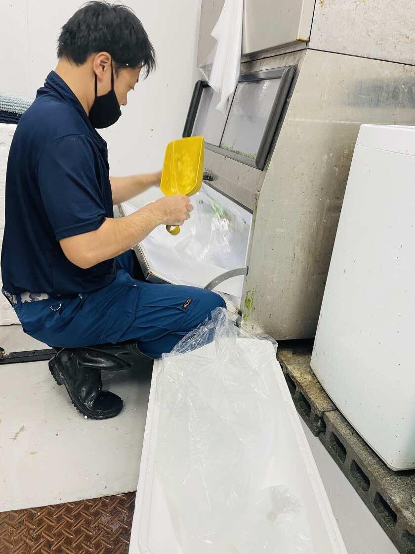 SUNWOOD株式会社の制服1