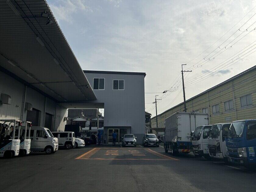 株式会社永尾運送の制服5