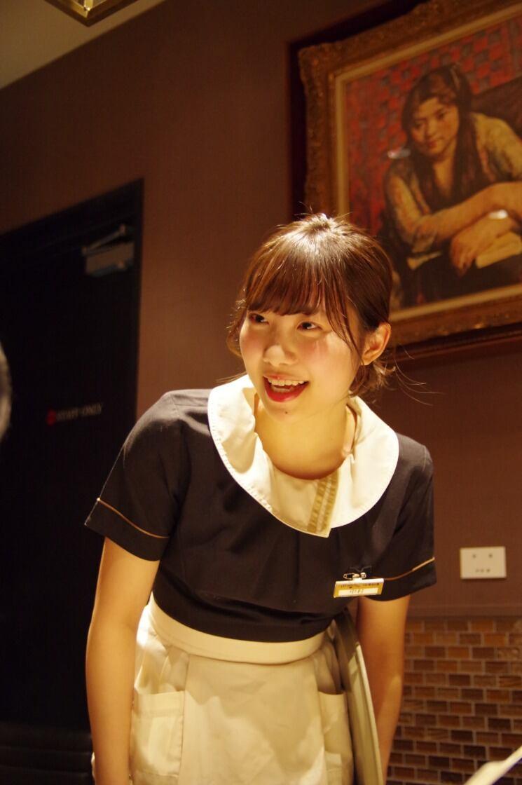 レストラン&カフェ マンナ 新宿中村屋の制服1