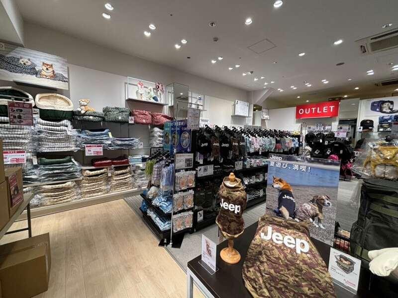 PET THREE 三井アウトレットパーク滋賀竜王店の仕事画像2