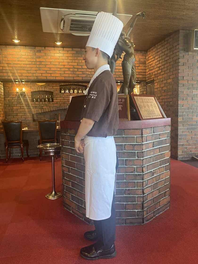 ビフテキのカワムラ神戸本店の制服4