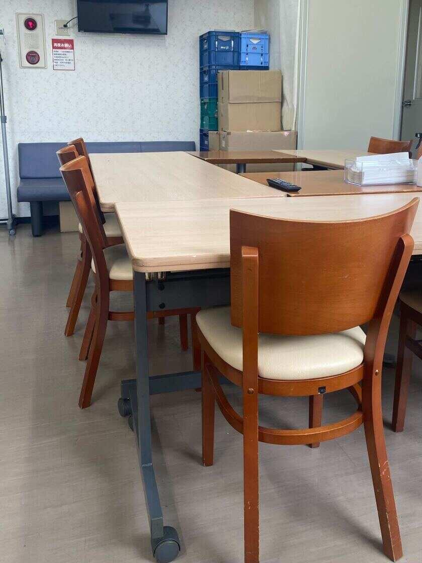 ハッピー六原三室戸店の制服1