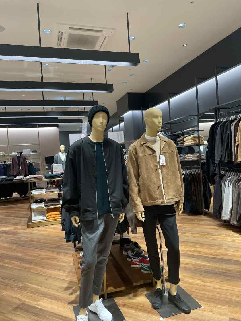 ナノ・ユニバース 三井アウトレットパーク大阪門真の制服4