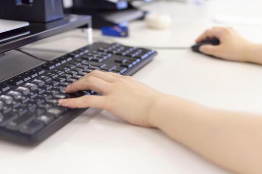 株式会社弐会ホールディングスの仕事画像3