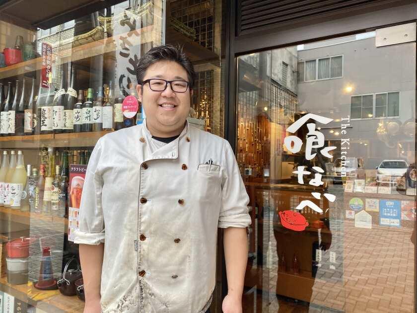 The kitchen喰なべ 岐阜駅前店の制服6