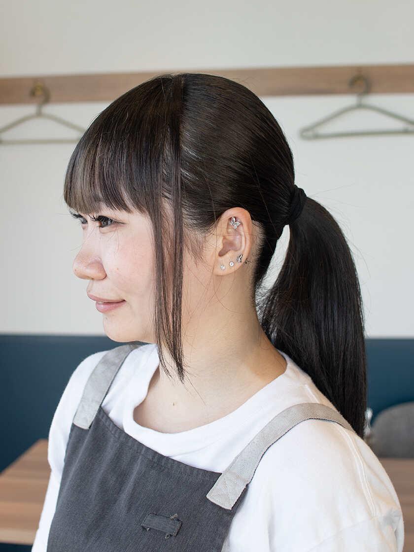 CheeseTable 新宿店の制服4