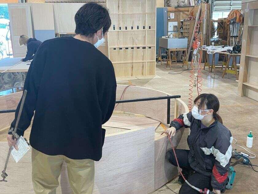 株式会社デフォルメの制服3