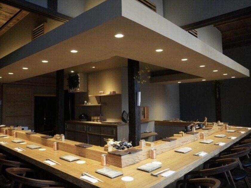 ひょご鳥 赤坂店の制服2