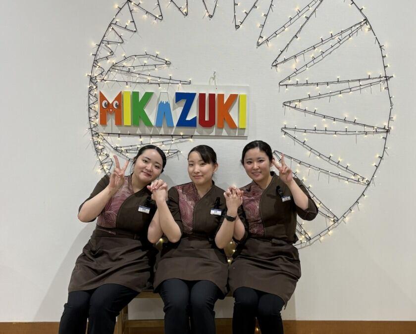 協栄人材合同会社の制服1