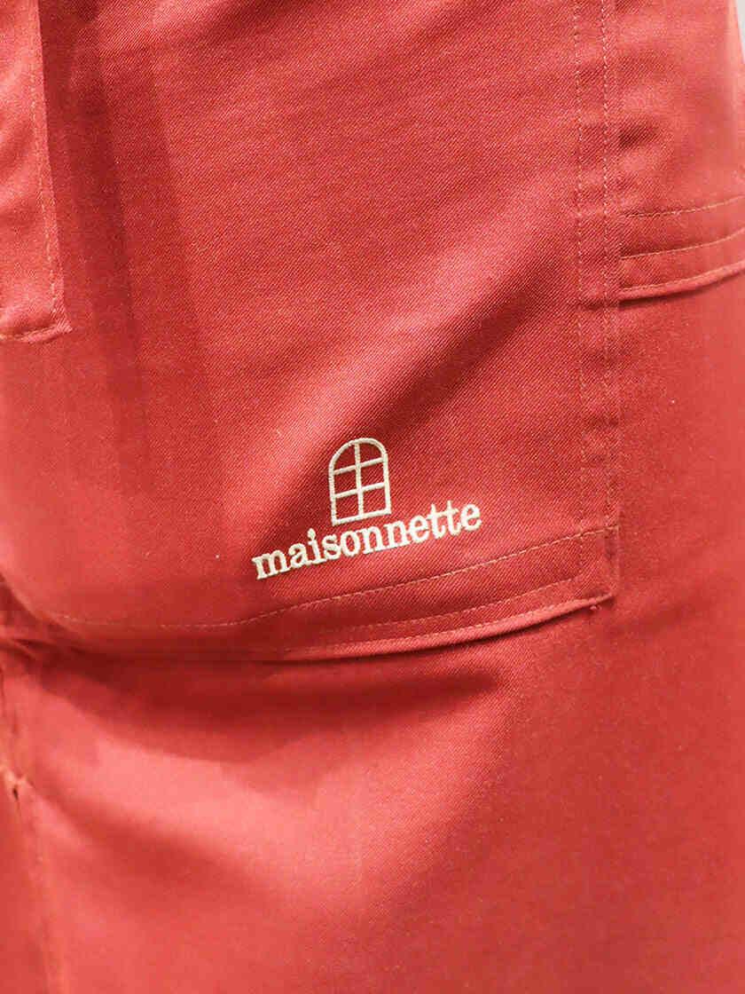 メゾネット八事店の制服2