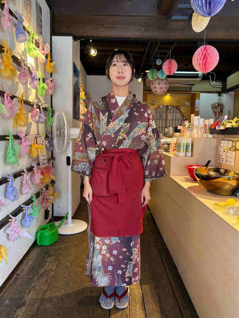 蒟蒻しゃぼん_ 清水本店の制服1