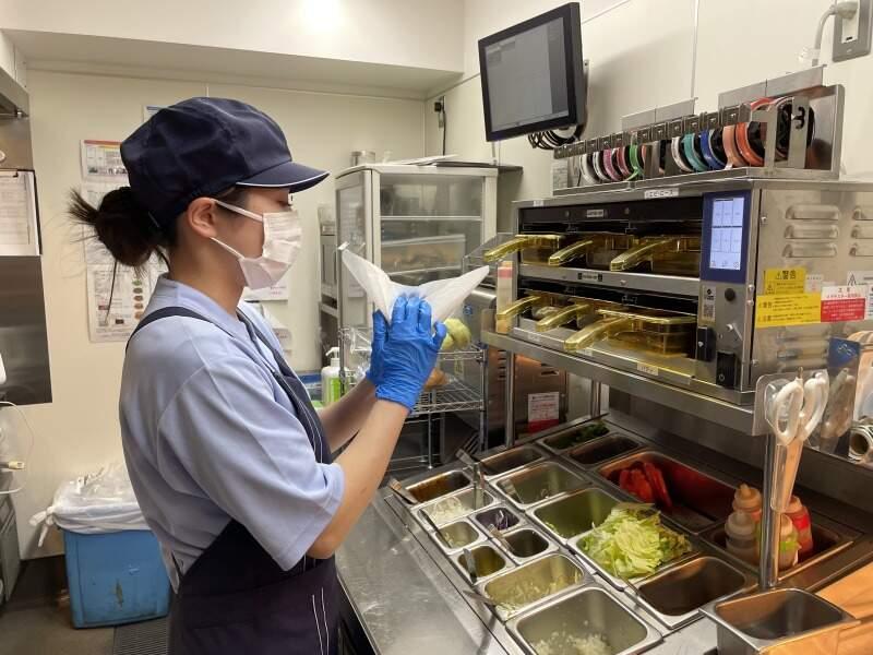 モスバーガー高田馬場四丁目店の仕事画像3