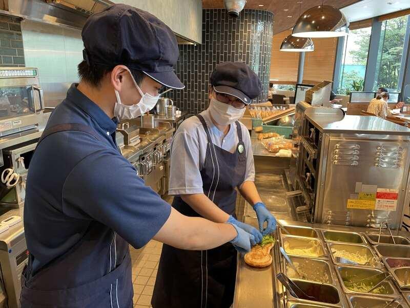 モスバーガー 大崎店の仕事画像2