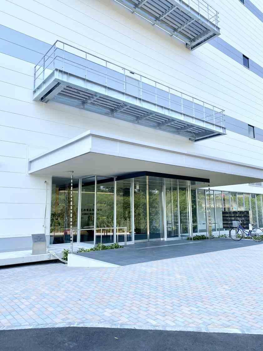 新三興物流株式会社 採用窓口の制服1