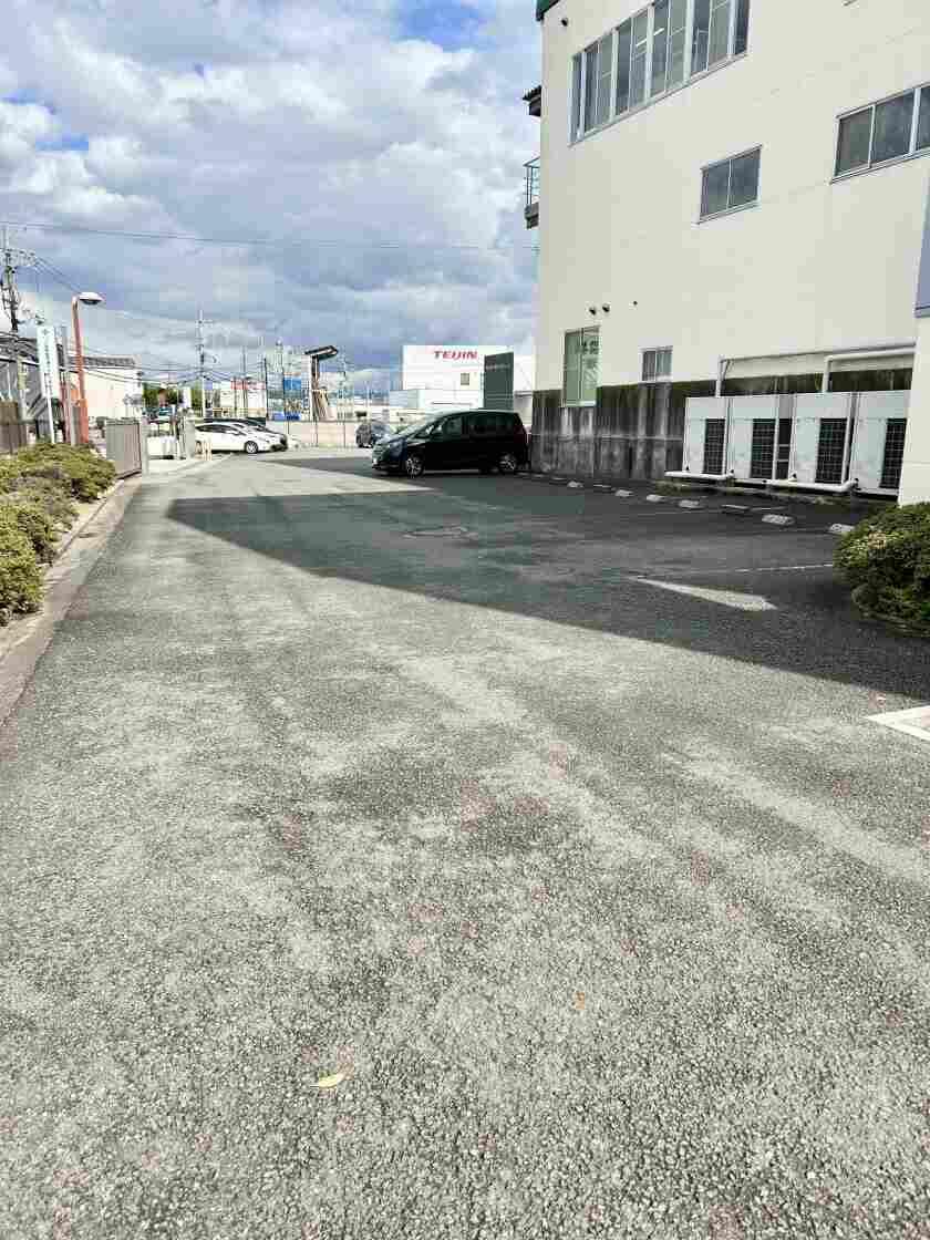 新三興物流株式会社 茨木センターの制服2