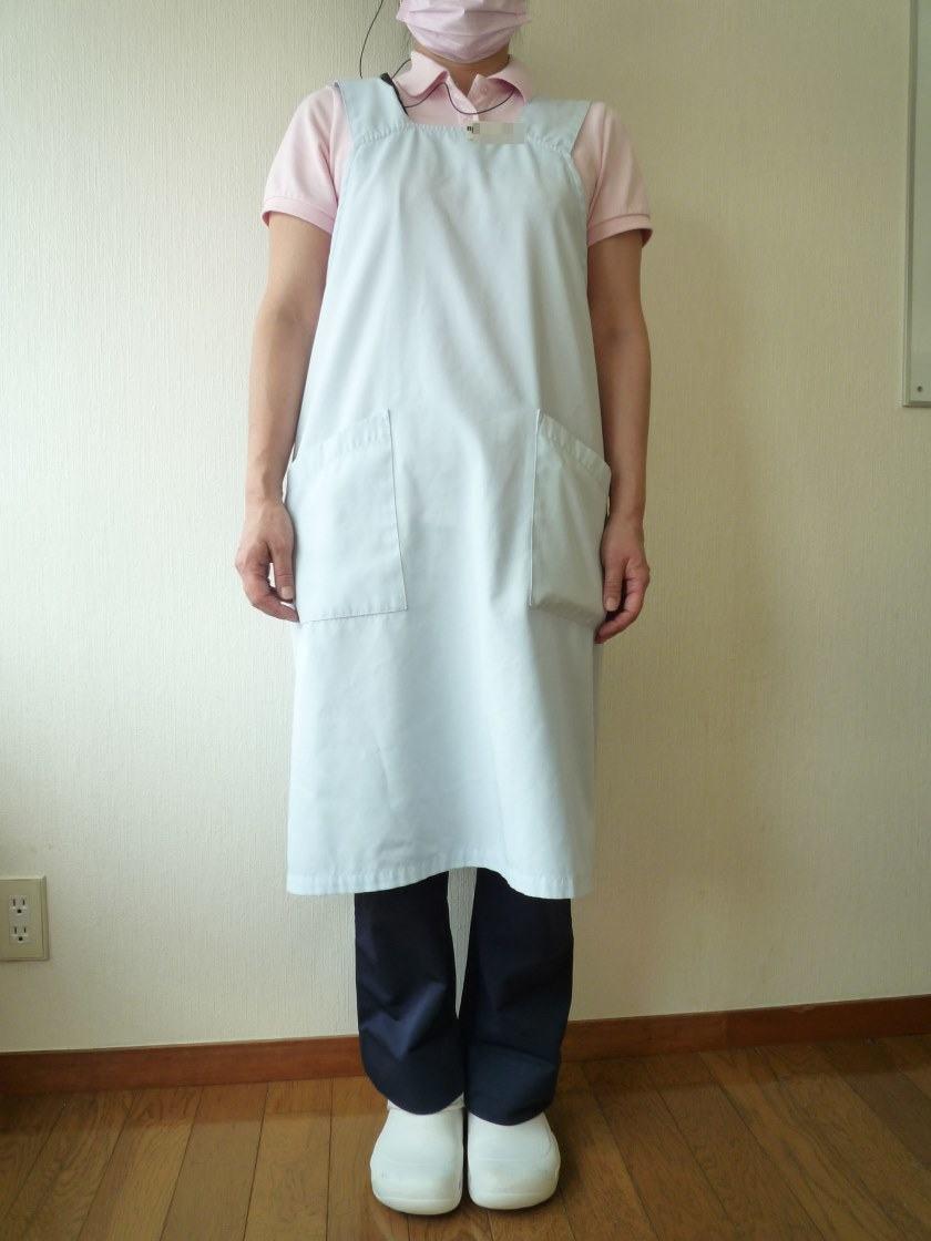 ベル歯科医院 採用担当の制服1