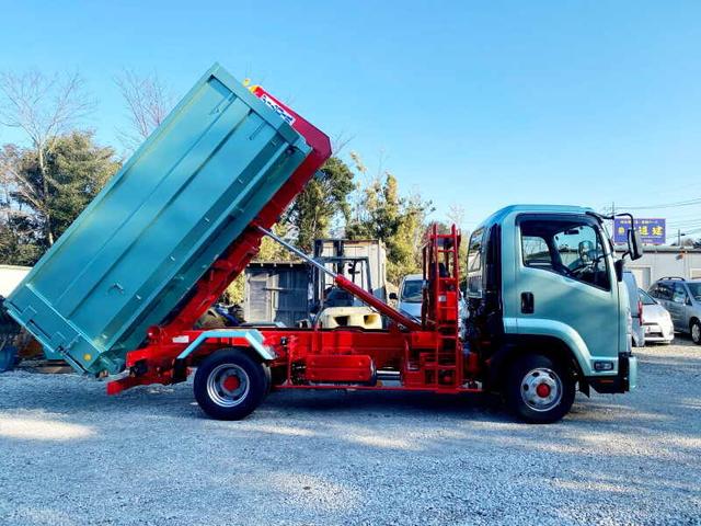 【4tアームロール車ドライバー募集!!】8t限定可!!初心者OK!!(軽作業・物流、港区)のイメージ画像