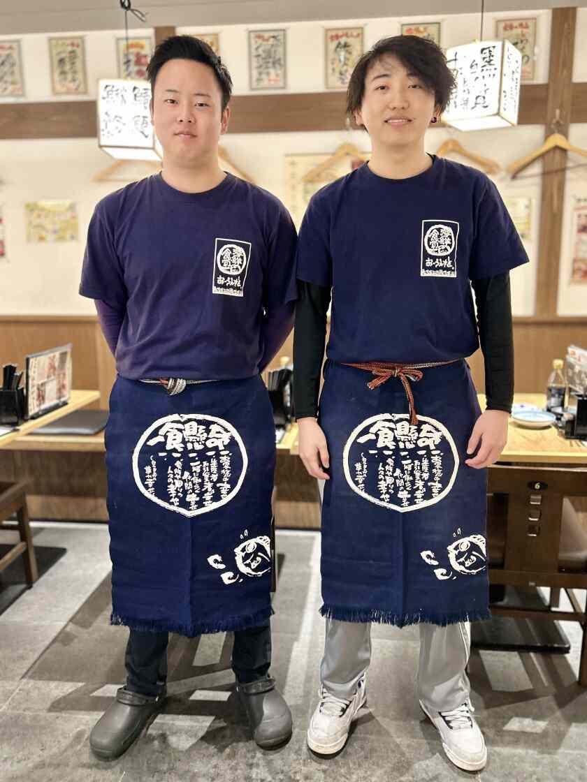 南港ATC海鮮食堂 おーうえすとの制服3