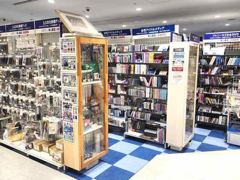 駿河屋 新宿マルイアネックス店の仕事画像3