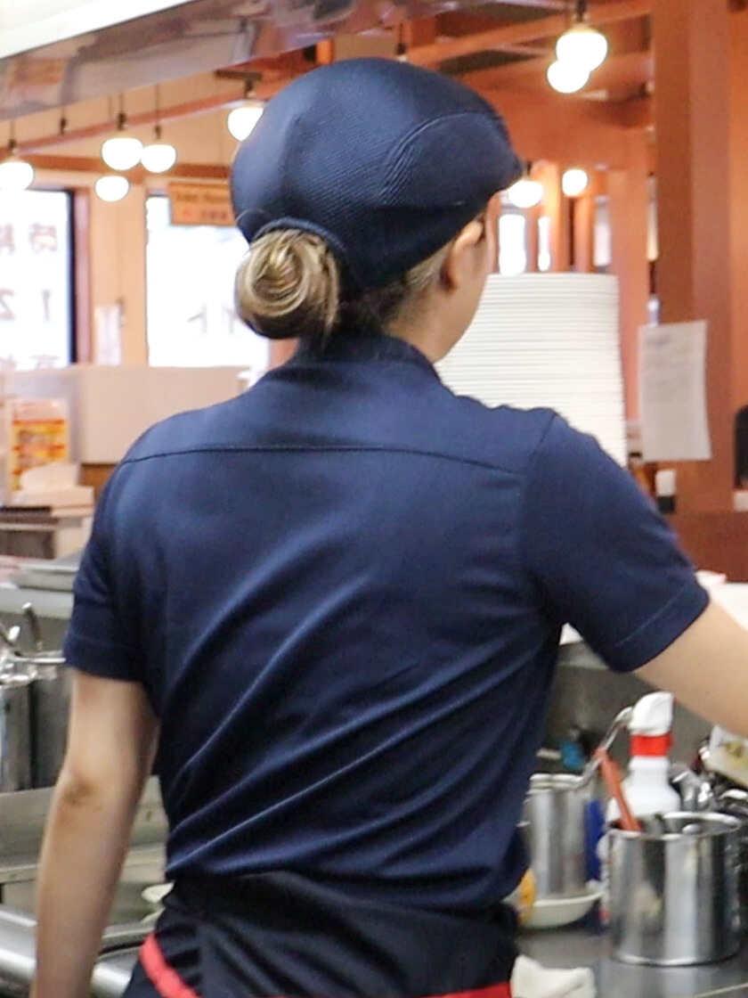 幸楽苑 君津店の制服2