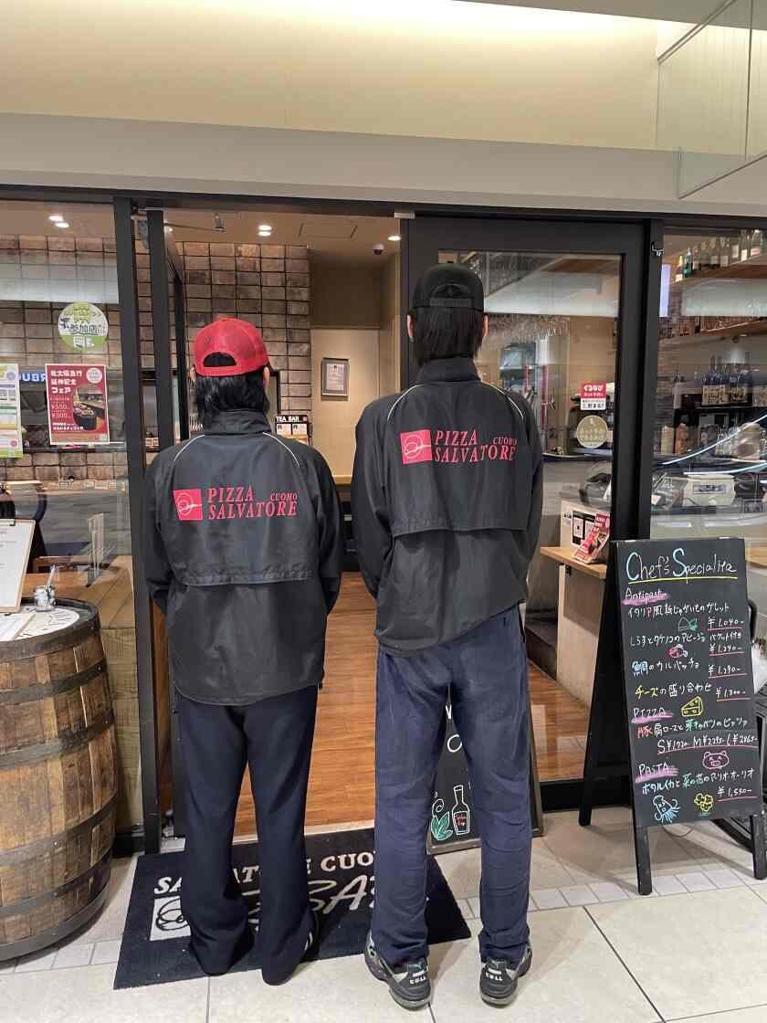 SALVATORE CUOMO & BAR 千里中央の制服2