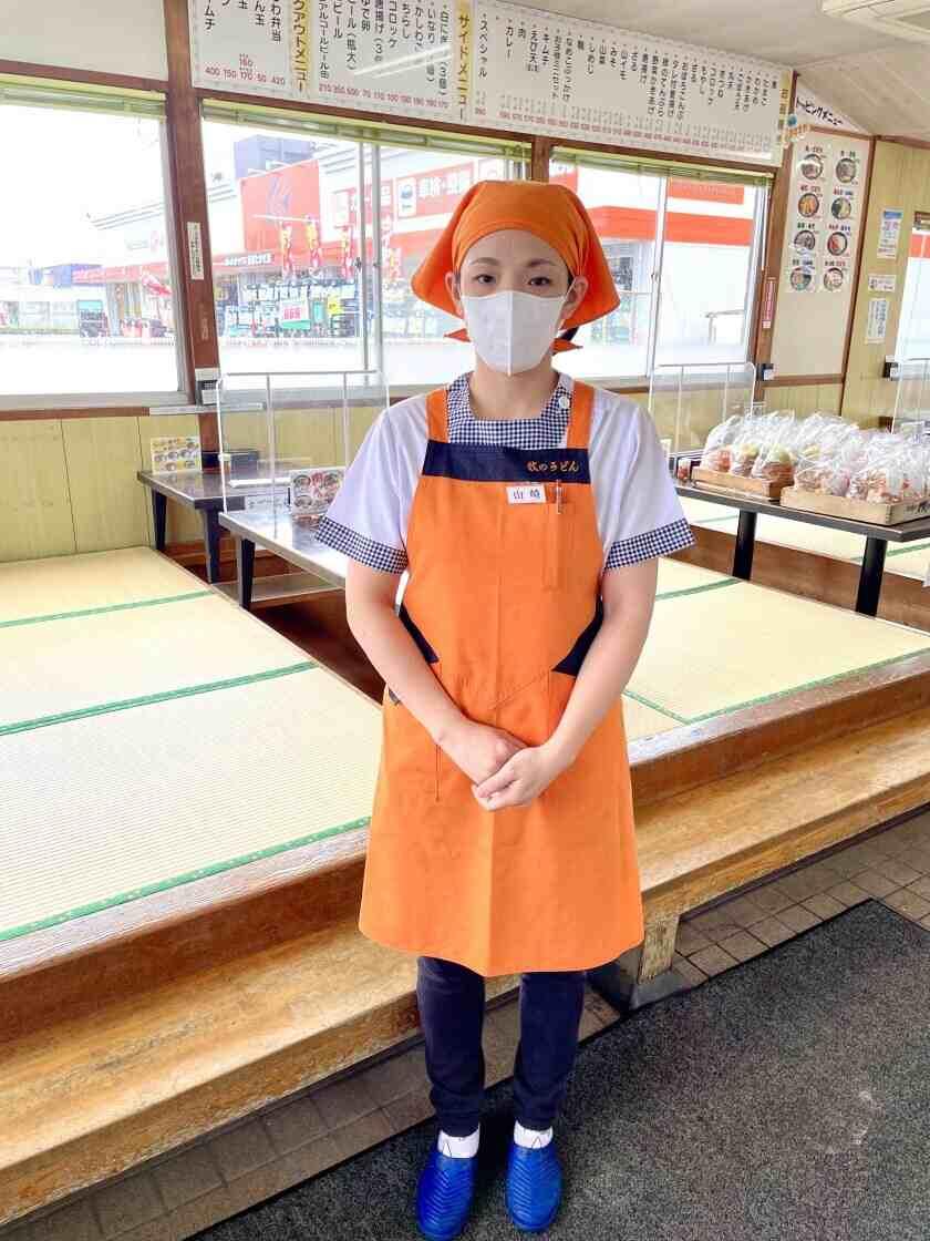 牧のうどん 加布里本店の制服1