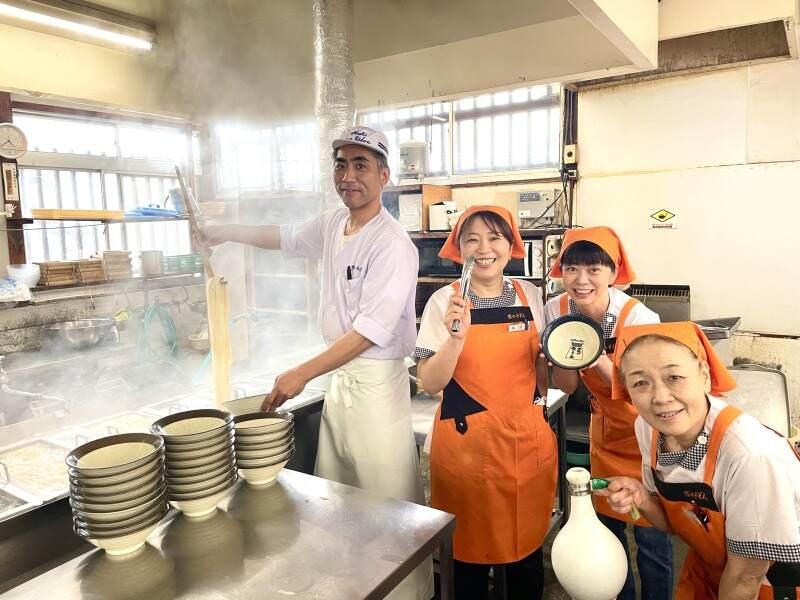 牧のうどん 博多バスターミナル店の仕事画像2