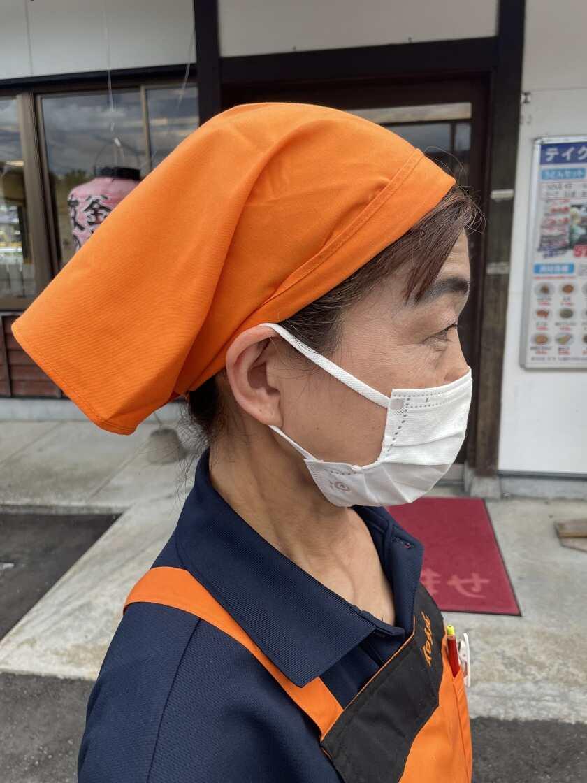 牧のうどん 新宮店の制服2