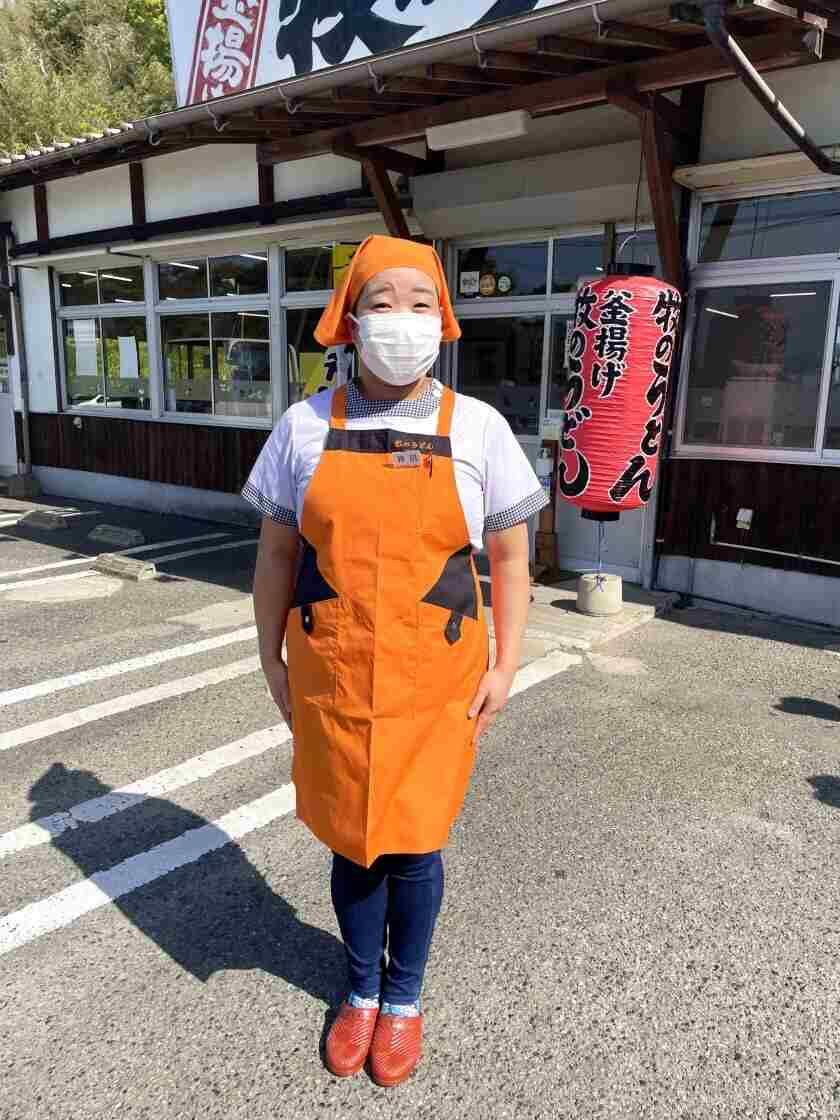牧のうどん 大野城店の制服1