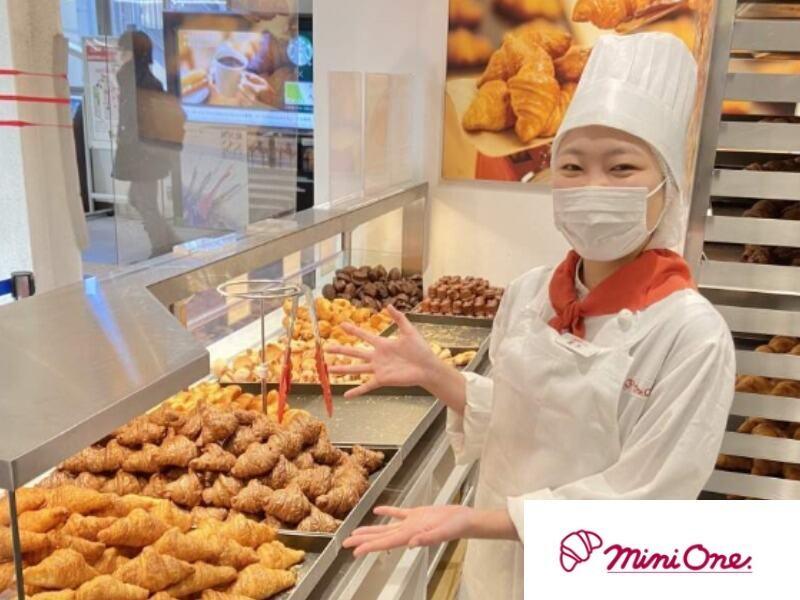 ドンク 高槻松坂屋店の仕事画像3