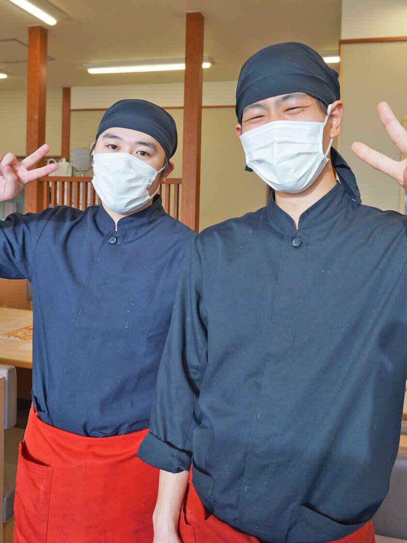 かつや 愛知前後店の制服2