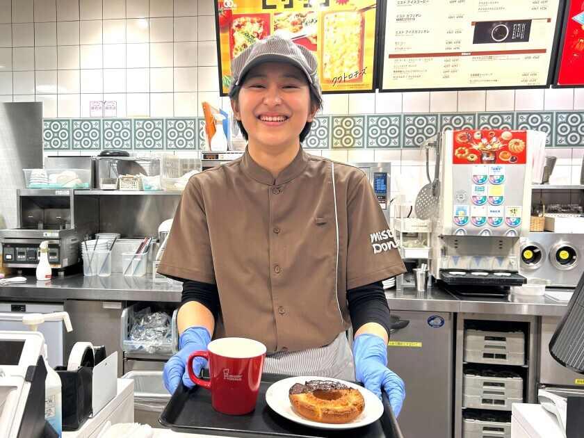 ミスタードーナツ 西友南草津ショップの制服1