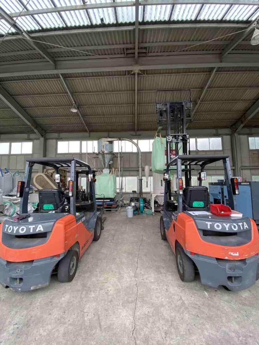 株式会社新日本リプラスの制服1