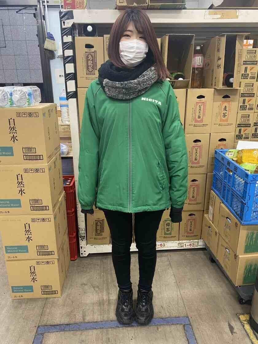 リカーショップNIGITA 六本木倉庫の制服3