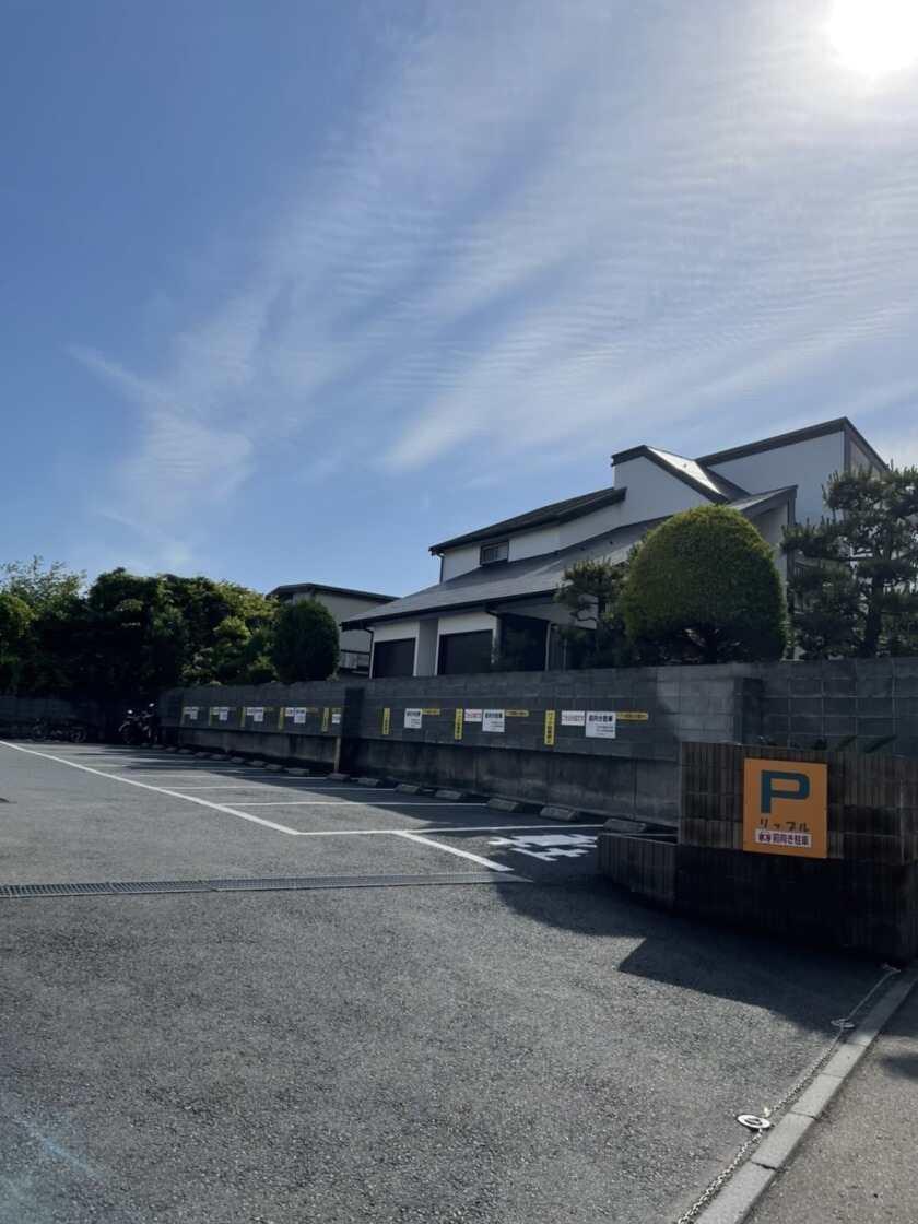 パンステージ・リップルの制服2