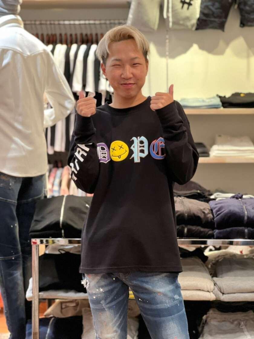 glory(グローリー) 神戸本店の制服1