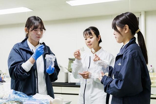 鈴廣の質を守る!自慢のかまぼこの品質管理・週休2日制(工場・製造、小田原市)のイメージ画像