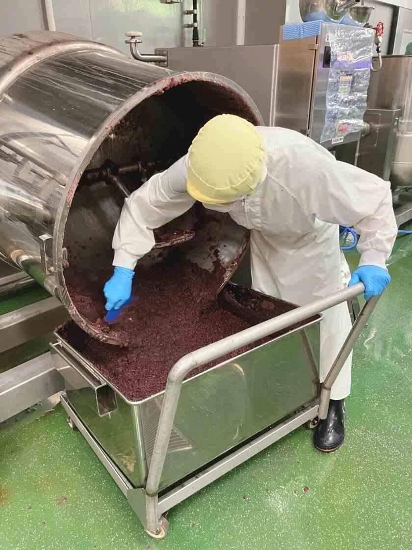 株式会社サザエ食品 西宮工場の制服2