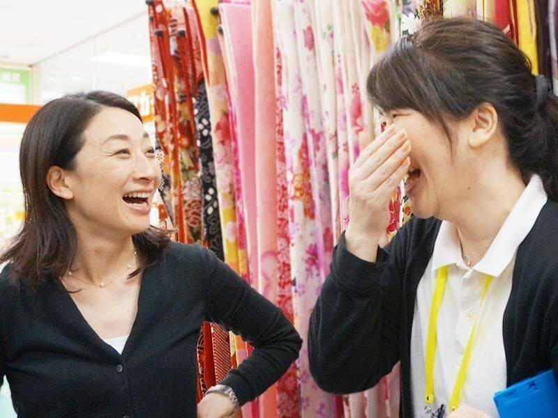 IWAKIYA 横須賀店の制服4