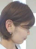 スタジオアンジュール なんばOCAT店の制服3