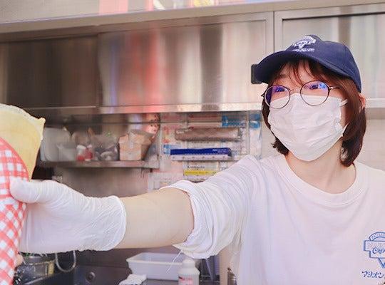 マリオンクレープ フェドラ大須店の仕事画像2