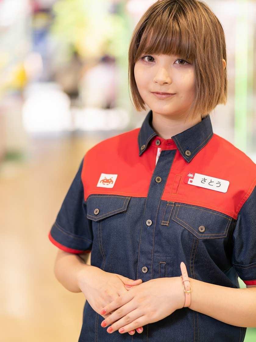 キッズインタイトー イオン春日井店の制服1