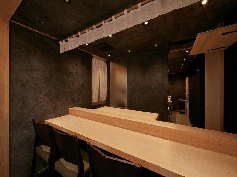 鮨処 たけ原の制服4