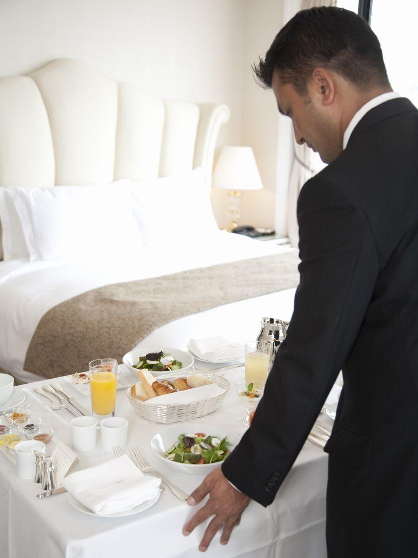 ホテル ラ・スイート神戸ハーバーランドの制服2