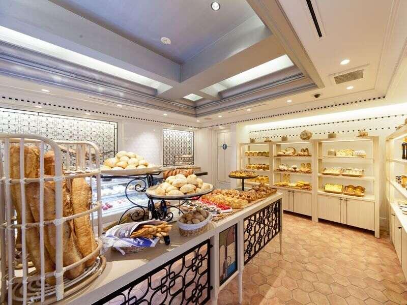 スイーツ&ベーカリール・パン神戸北野 本店の仕事画像2