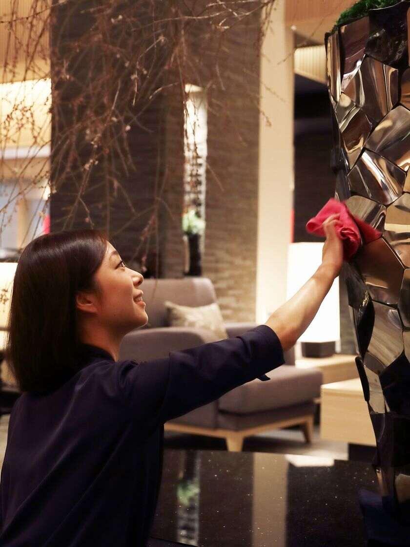 神戸みなと温泉 蓮の制服2