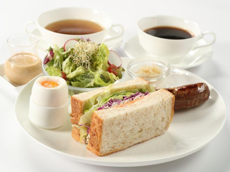 スイーツ&ベーカリール・パン神戸北野 伊丹空港店の仕事画像2