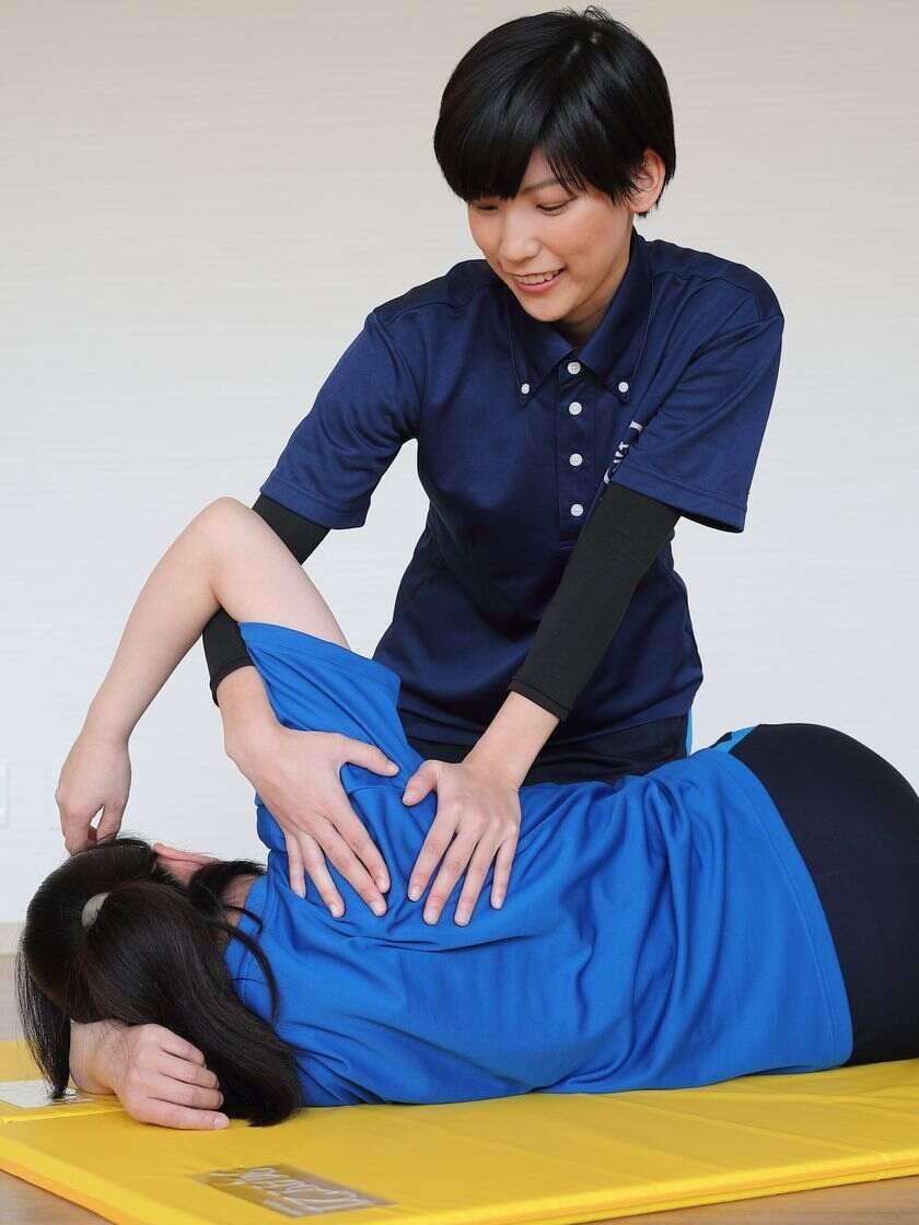 神戸みなと温泉 蓮の制服2